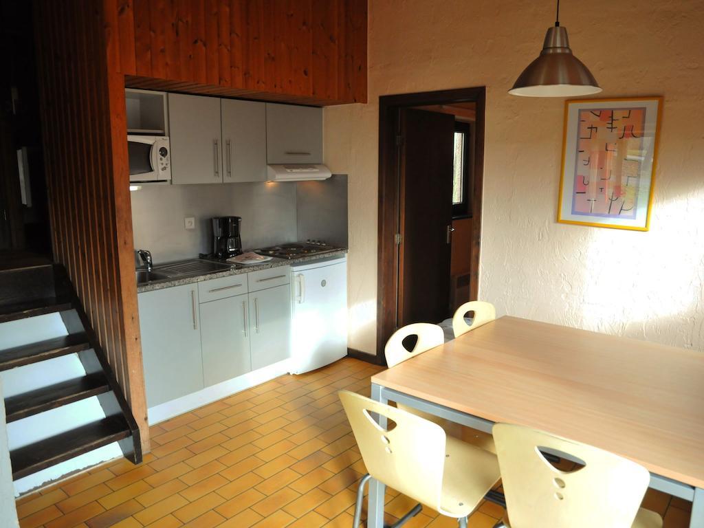Vallee De Rabais Hotel Virton Room photo